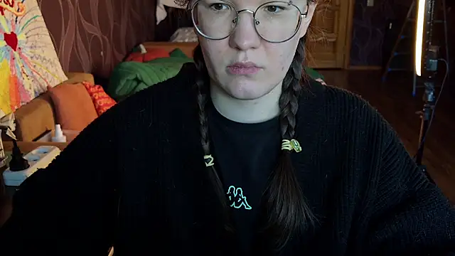 MiriamOr online show from 12-15-25, 08:42