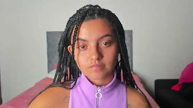 Snapshot of CaroolSex chatting on 01-23-25, 07:18 CaroolSex online show from 01-23-25, 07:18