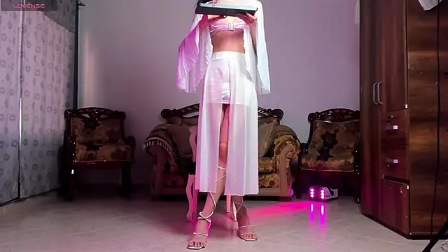 Nonbinaryangel  online show from 02-03-25, 10:00