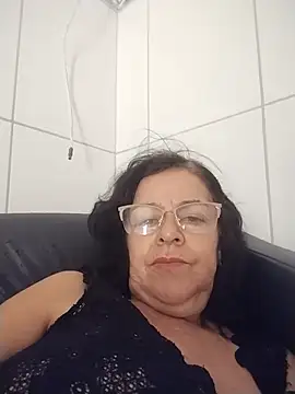 Snapshot of mariy522 chatting on 10-15-25, 10:45 mariy522 online show from 10-15-25, 10:45