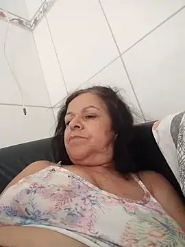 Snapshot of mariy522 chatting on 03-06-25, 04:38 mariy522 online show from 03-06-25, 04:38