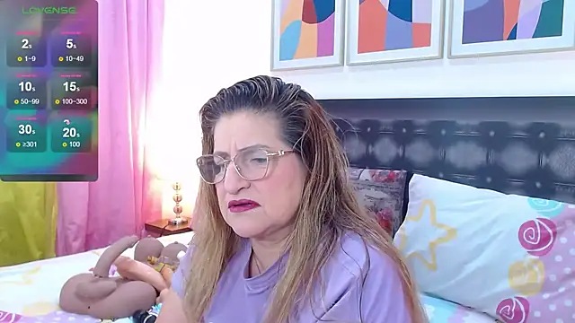 Snapshot of sandra_20 chatting on 07-22-26, 10:50 sandra 20 online show from 07-22-26, 10:50