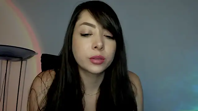 Mila  Paramo online show from 03-08-25, 12:55