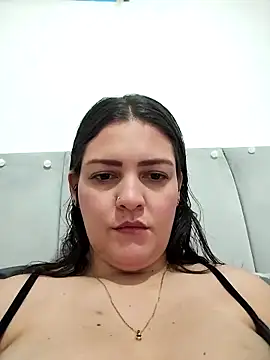 Snapshot of Mia_Hampton chatting on 04-05-26, 05:19 Mia Hampton online show from 04-05-26, 05:19