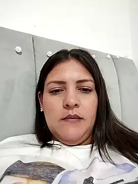 Mia Hampton online show from 10-10-25, 07:58