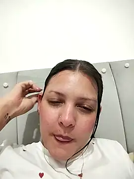 Snapshot of Mia_Hampton chatting on 04-02-26, 08:59 Mia Hampton online show from 04-02-26, 08:59