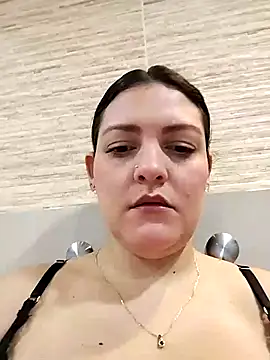 Mia Hampton online show from 09-27-25, 01:17