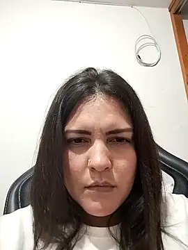 Mia Hampton online show from 12-19-25, 10:56