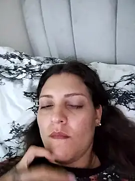 Mia Hampton online show from 03-19-25, 08:43