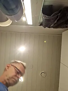 DarrenSullivanSlut online show from 02-24-25, 07:33