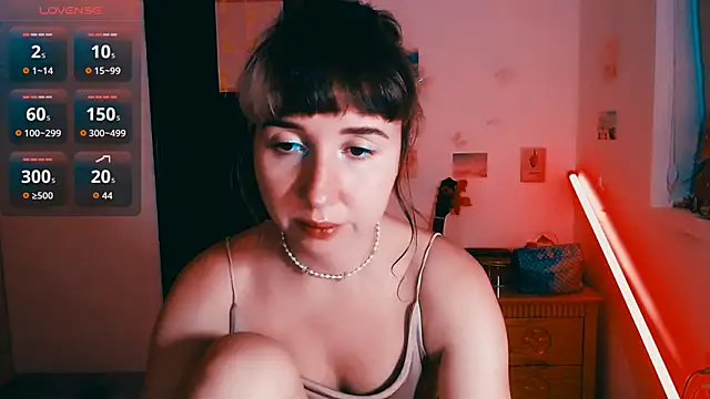Snapshot of Cosmo_Riri chatting on 05-31-26, 05:24 Cosmo Riri online show from 05-31-26, 05:24