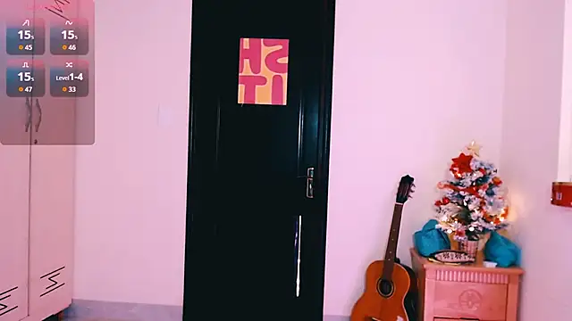 Cosmo Riri online show from 12-18-25, 05:34