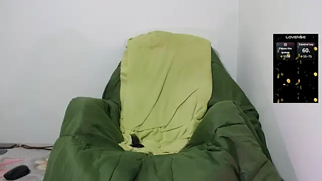 Dany milk online show from 11-23-25, 01:04