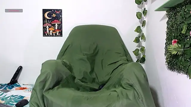 Dany milk online show from 04-16-26, 01:28