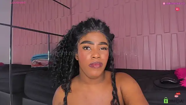 Briana Wells  online show from 03-04-25, 05:45