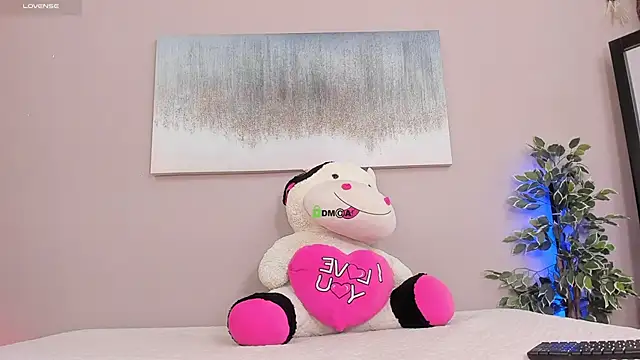 Briana Wells  online show from 11-05-25, 01:58