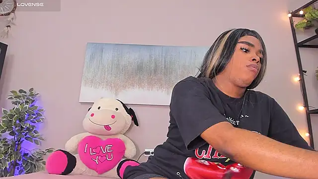 Briana Wells  online show from 03-15-26, 12:56