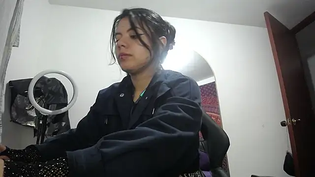 Snapshot of Yourmadame_P chatting on 02-17-26, 03:48 Yourmadame P online show from 02-17-26, 03:48