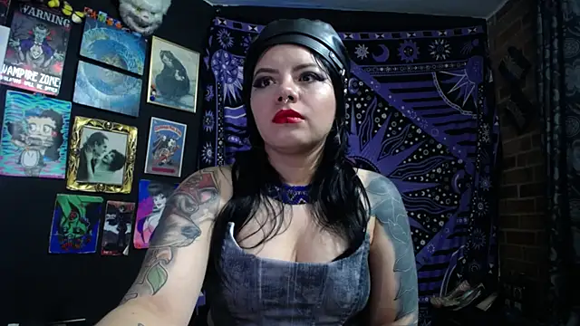 Yourmadame P online show from 09-19-25, 12:36