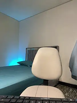 Leticia goddes online show from 03-06-26, 01:39