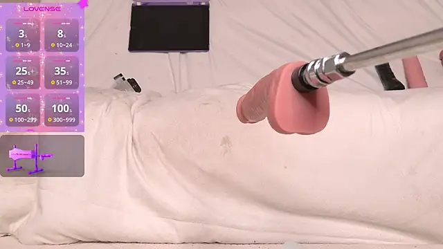 Ashley-Jack online show from 12-15-25, 08:42