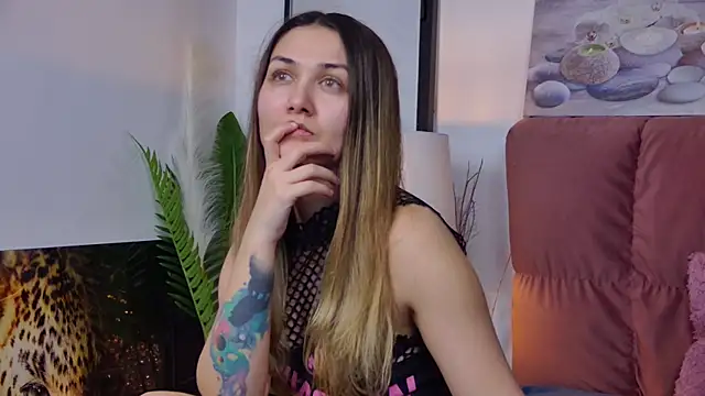 NicolLopeze online show from 02-20-25, 05:30