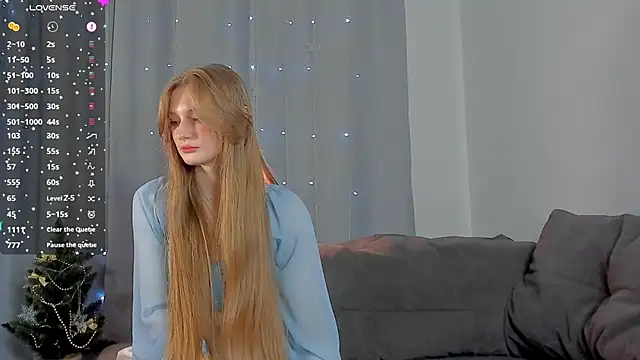 Snapshot of Barbie-Doll- chatting on 01-02-25, 12:45 Barbie-Doll- online show from 01-02-25, 12:45