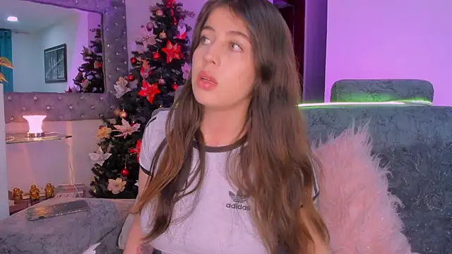 zoe kittylove online show from 11-19-25, 05:29