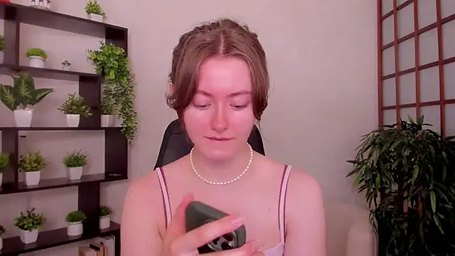 KateCuddle online show from 07-15-26, 02:18