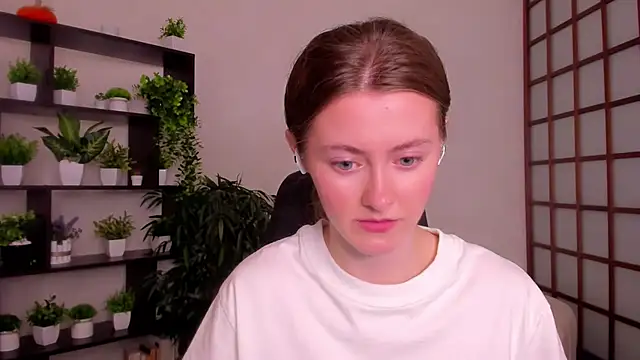 KateCuddle online show from 09-26-25, 02:51