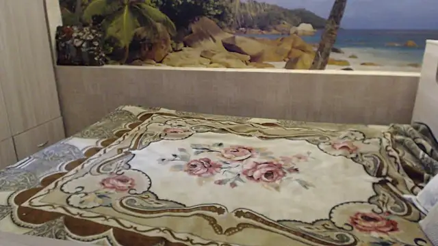 Aphelandra online show from 03-18-25, 01:01