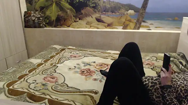 Aphelandra online show from 03-18-25, 04:06