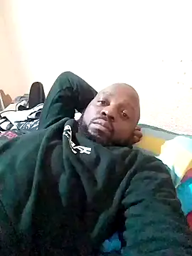 Snapshot of TYGER999 chatting on 06-14-26, 03:57 TYGER999 online show from 06-14-26, 03:57