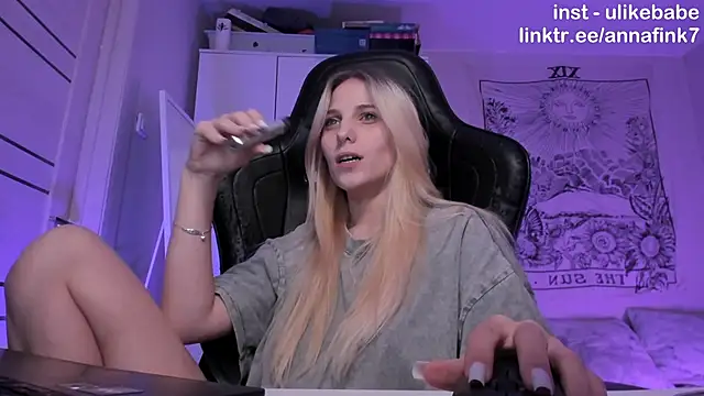 Anna Fink online show from 10-05-25, 09:38