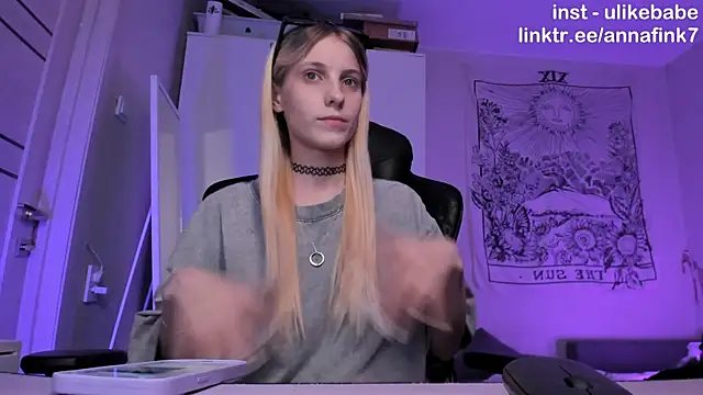 Anna Fink online show from 11-06-25, 08:57