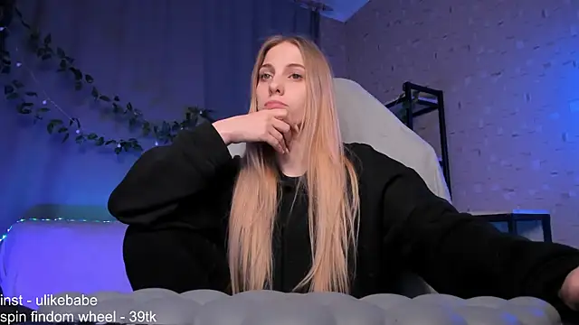 Anna Fink online show from 01-31-25, 05:32