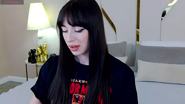 Betty Bridge online show from 09-15-25, 05:19