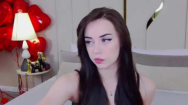 Snapshot of Betty_Bridge chatting on 02-10-26, 05:17 Betty Bridge online show from 02-10-26, 05:17