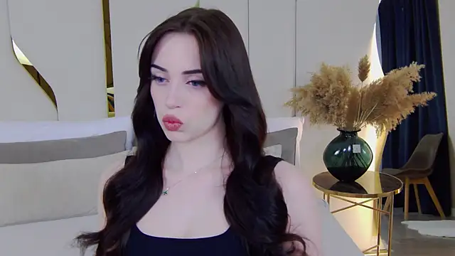 Snapshot of Betty_Bridge chatting on 02-27-26, 05:51 Betty Bridge online show from 02-27-26, 05:51