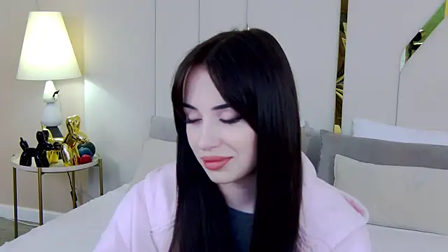 Betty Bridge online show from 11-07-25, 06:07