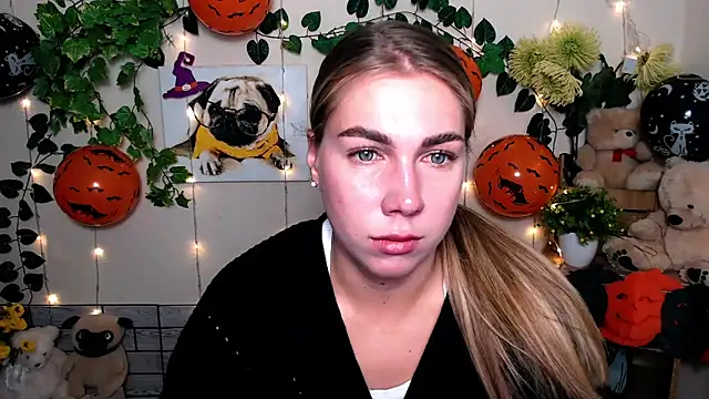 Sport Tall Doll online show from 10-27-25, 08:59