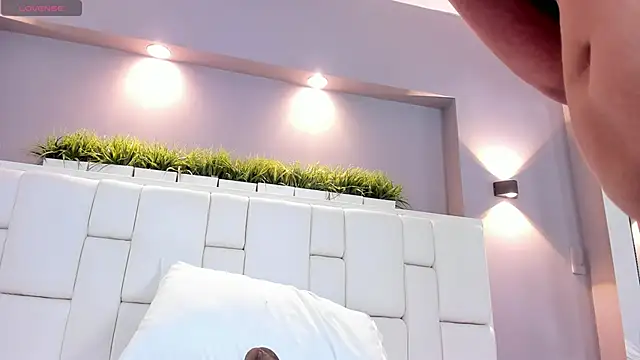 Snapshot of ValeriaGarcia chatting on 03-20-25, 03:14 ValeriaGarcia online show from 03-20-25, 03:14