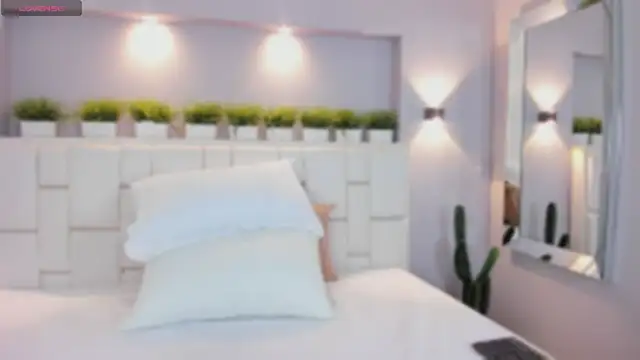 ValeriaGarcia online show from 02-11-26, 12:16