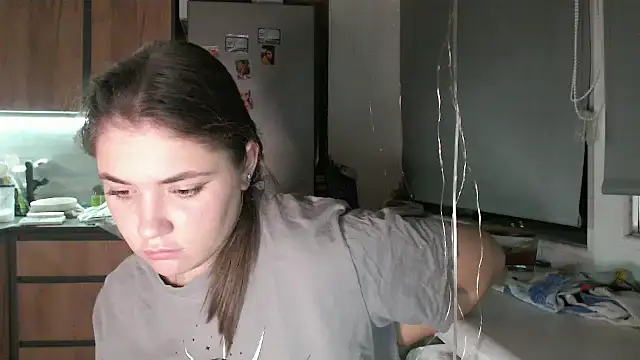 Snapshot of delightful_sofi chatting on 02-15-26, 07:02 delightful sofi online show from 02-15-26, 07:02