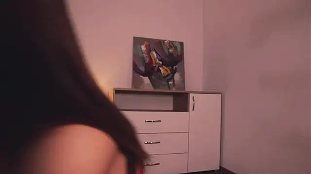 Snapshot of Misslullu chatting on 09-29-25, 04:30 Misslullu online show from 09-29-25, 04:30