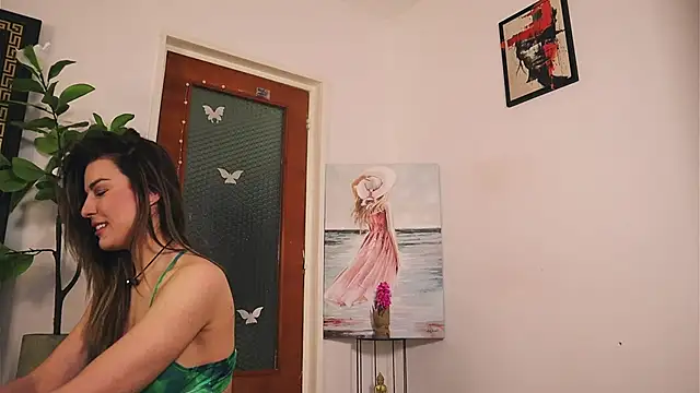 Misslullu online show from 04-01-26, 01:41