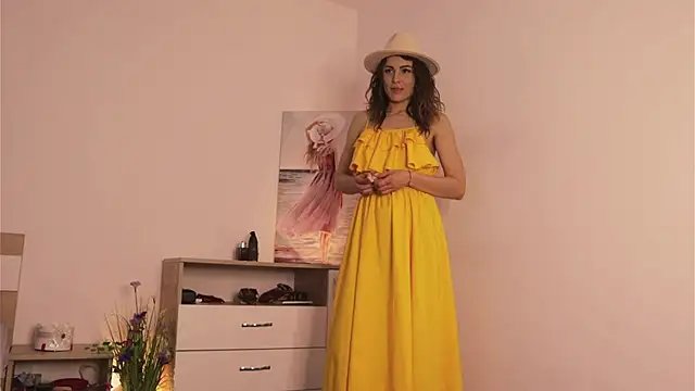 Snapshot of Misslullu chatting on 03-06-25, 10:52 Misslullu online show from 03-06-25, 10:52