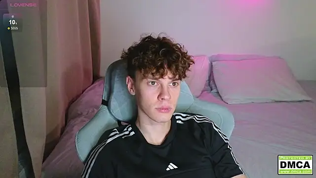 cute thomas online show from 02-09-26, 07:45