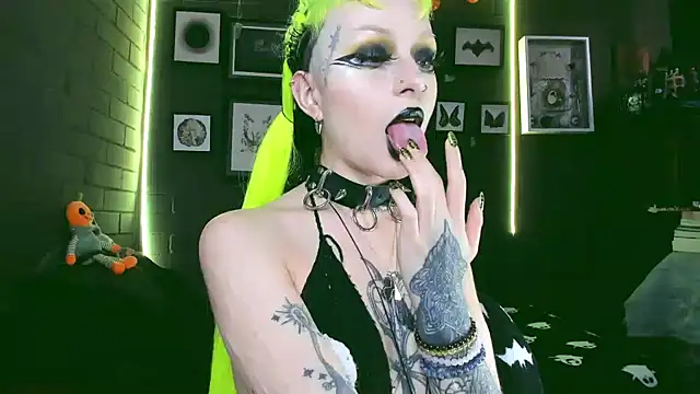 insania 9999  online show from 03-12-25, 04:13