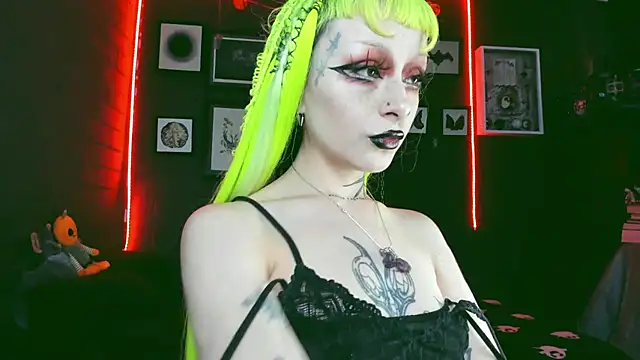 insania 9999  online show from 02-25-25, 03:20